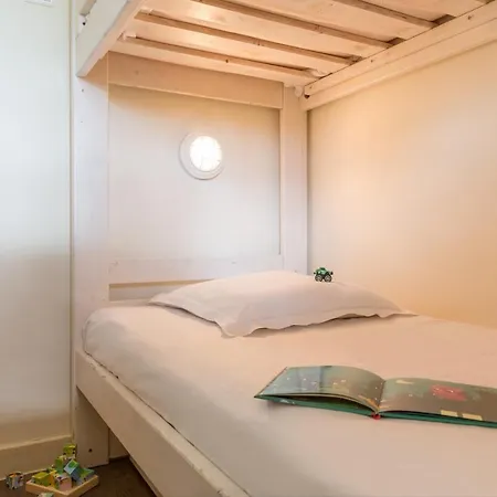 Apartman La Du Golf 2p 4p. *